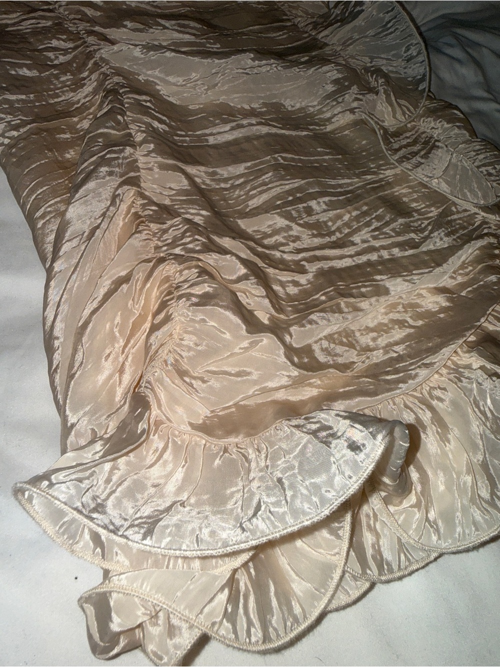 MOON RIVER Elegant Cream Ruffle  Mini Dress - Picture 3 of 5